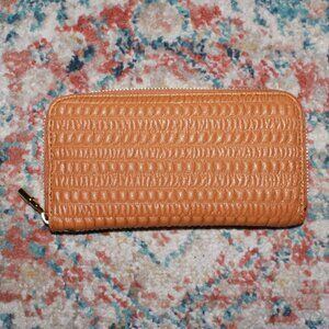 Unknown Brand Textured Faux Leather Clutch Wallet